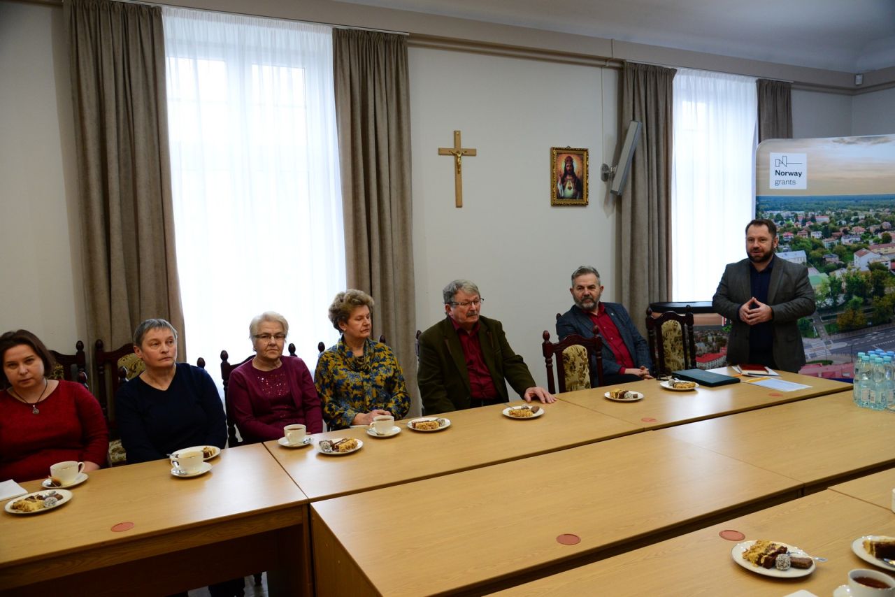 Nowe Inicjatywy na Rzecz Społeczności Lokalnej